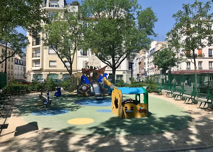 Les Résidences Lavaud Guesthouse Paris